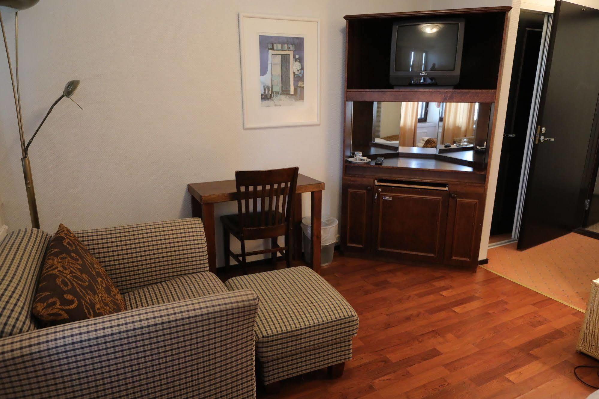 Hotel Seurahuone Кокола Екстериор снимка